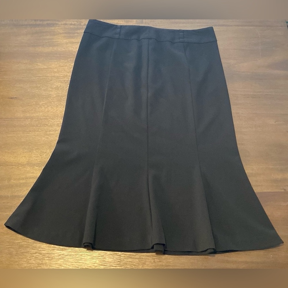 Black Ruffle Bottom Sunny Taylor Knee Length Skirt Size 12 (no belt)